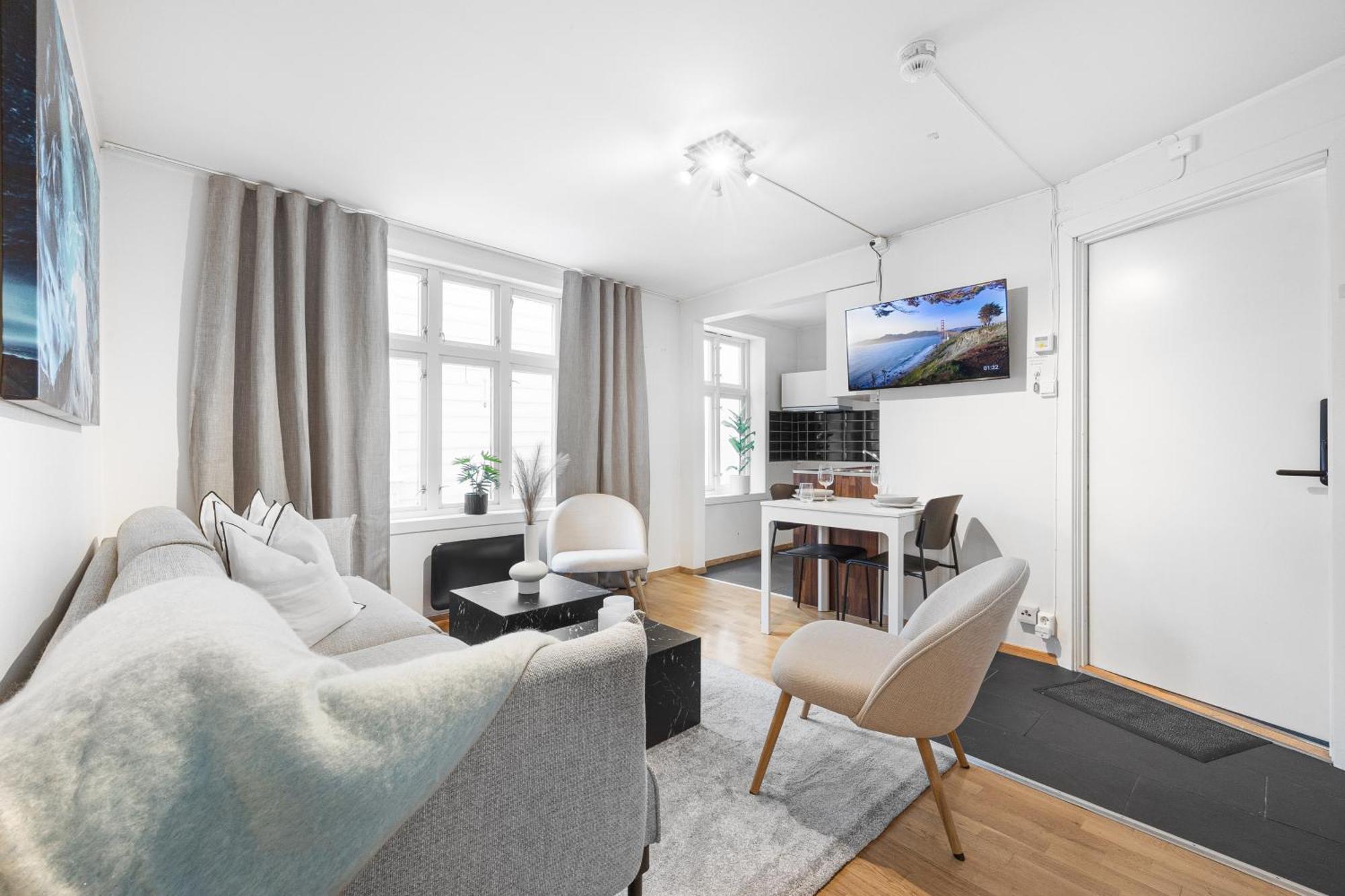 Homerentals Apartments - Behind Bryggen & Historic Cobblestone Streets - 2 Floor Renovated From February 2025 Bergen Esterno foto