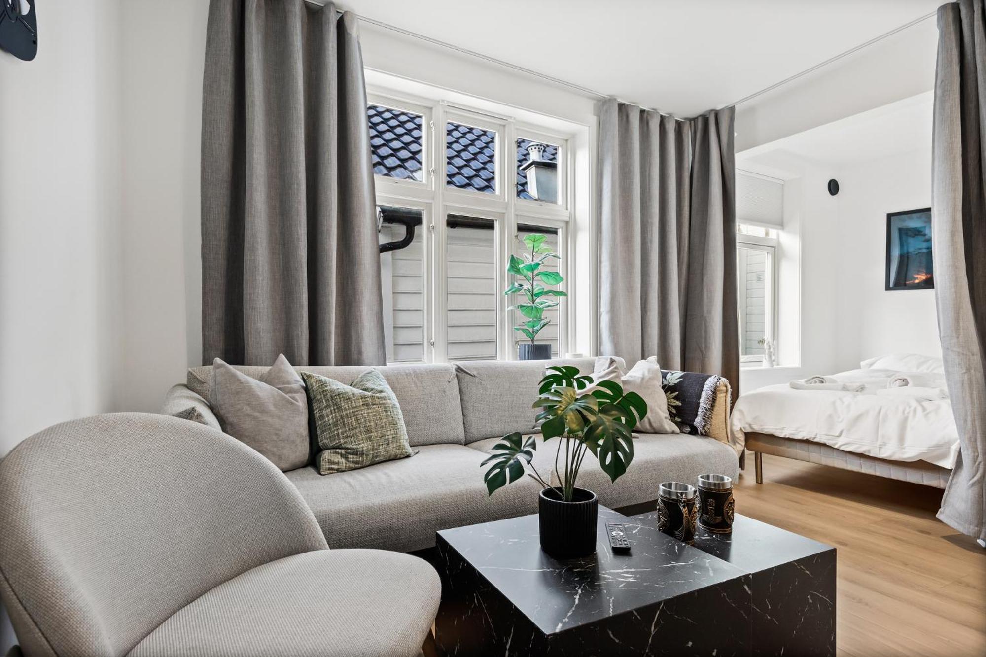 Homerentals Apartments - Behind Bryggen & Historic Cobblestone Streets - 2 Floor Renovated From February 2025 Bergen Esterno foto