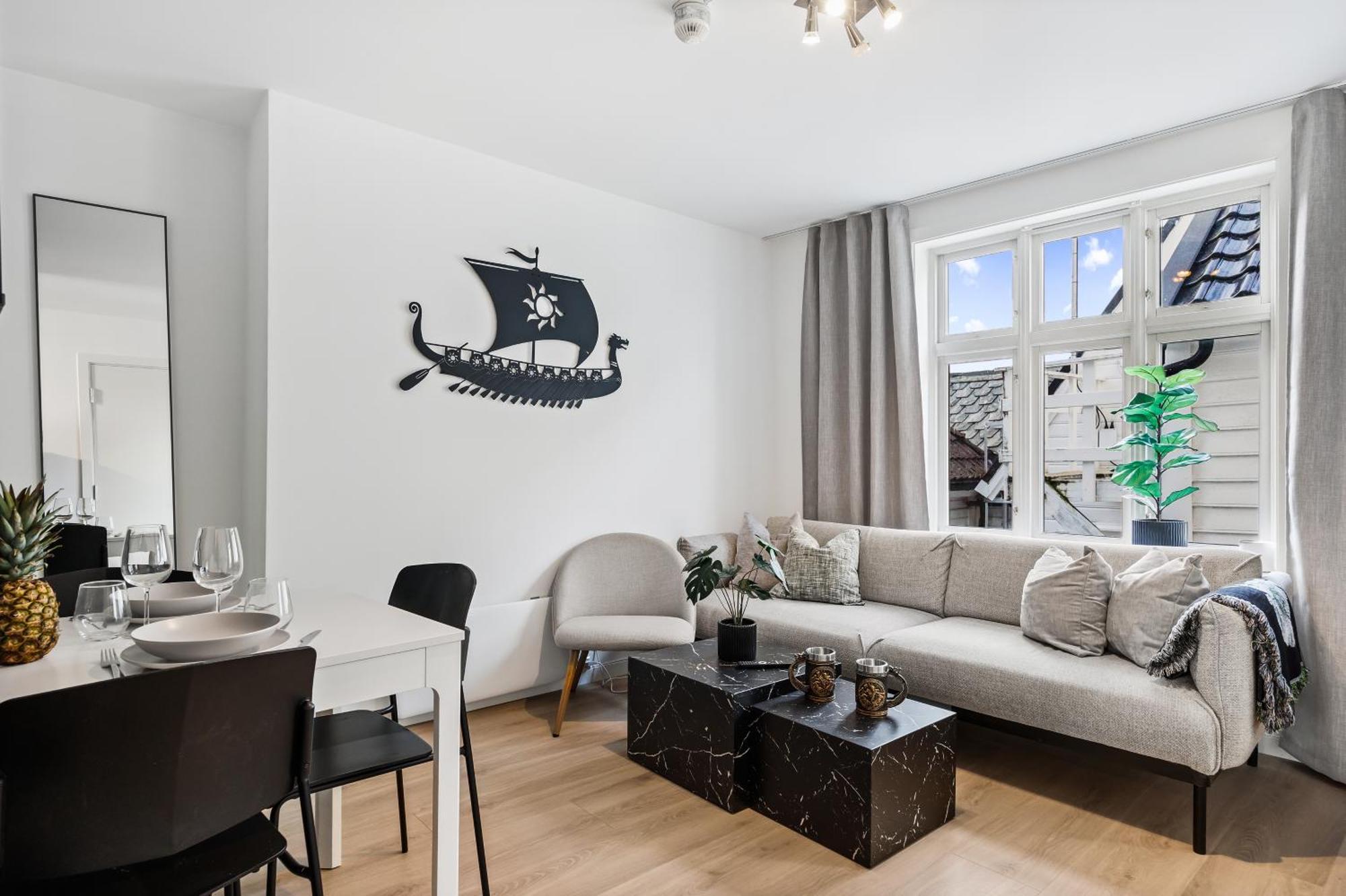 Homerentals Apartments - Behind Bryggen & Historic Cobblestone Streets - 2 Floor Renovated From February 2025 Bergen Esterno foto